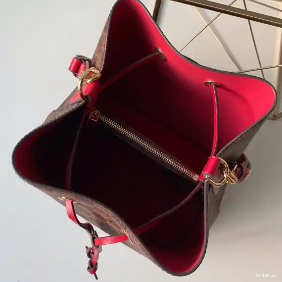 Cheap LOUIS VUITTON NÉONOÉ 0516